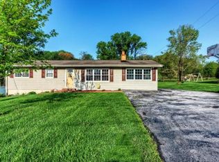 127 Barr Rd, Blountville, TN 37617