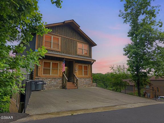 3rd image of 3032 Ridgetop Resort Way Lot 22