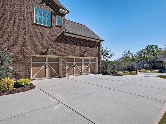 3rd image of 3342 Acorn Falls Dr