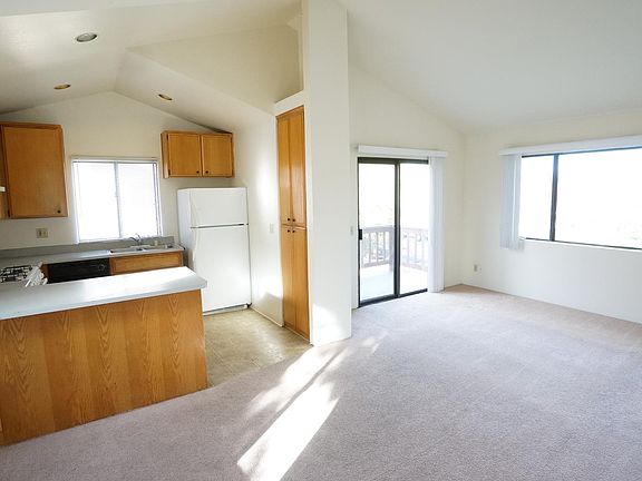 2nd image of 3922 Shasta St
