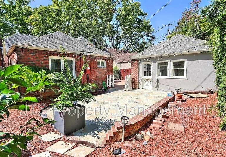 937 Sonoma Way — Photo 71