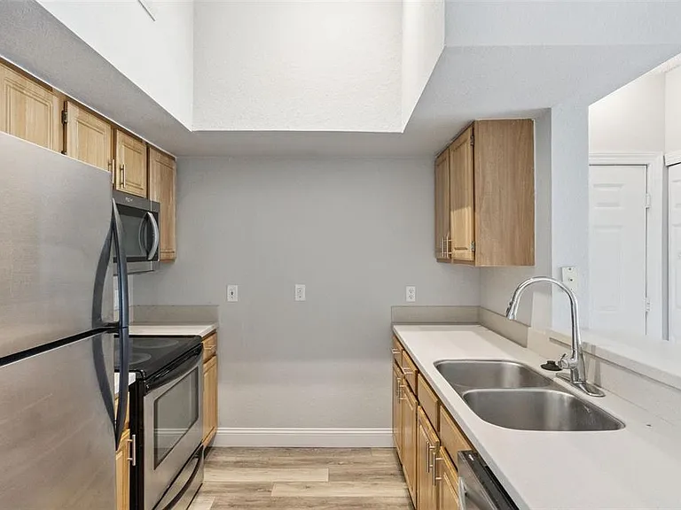13015 Plantation Park Cir #1035 — Photo 7