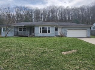 6869 Wardell Hollow Rd SE, Uhrichsville, OH