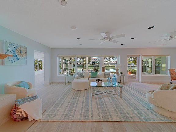 3rd image of 207 Midway Is