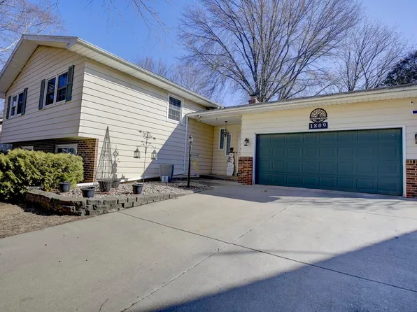 1809 Frisch Rd, Madison, WI 53711