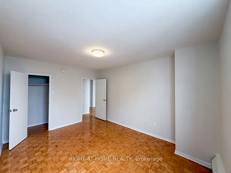 1440 Lawrence Ave W #510 — Photo 5