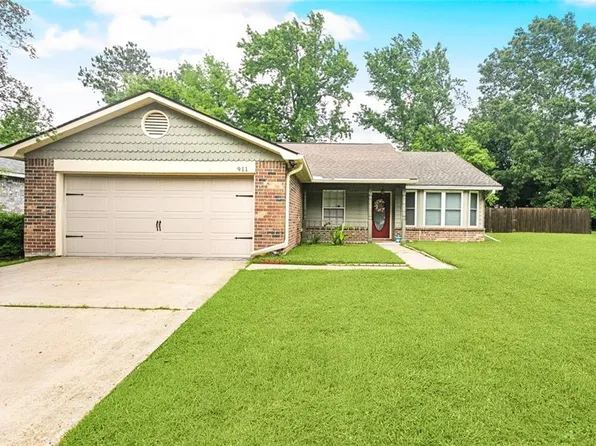 911 Forest Loop, Mandeville, LA 70471