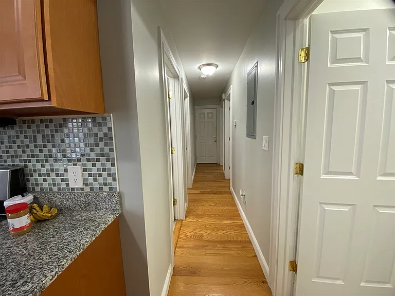 13 Hendry St #3 — Photo 6