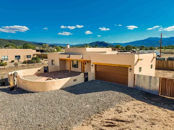 27 Medina Lane, Taos, NM 87557