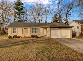 3243 S Ferguson Avenue, Springfield, MO 65807