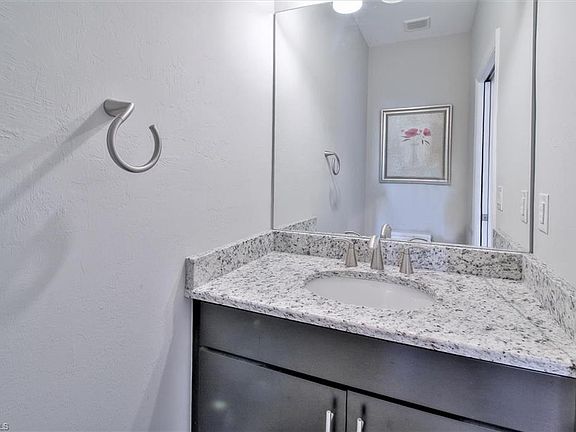 5th image of 3888 Burrfield St