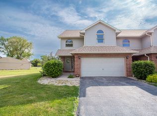 2210 Jasmine Dr, Crest Hill, IL 60403