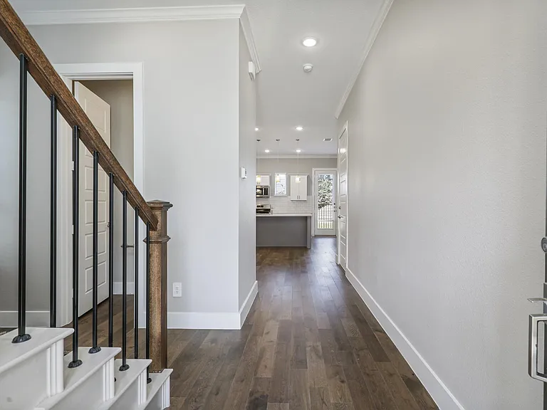 1528 Teresa Ann Ln — Photo 2