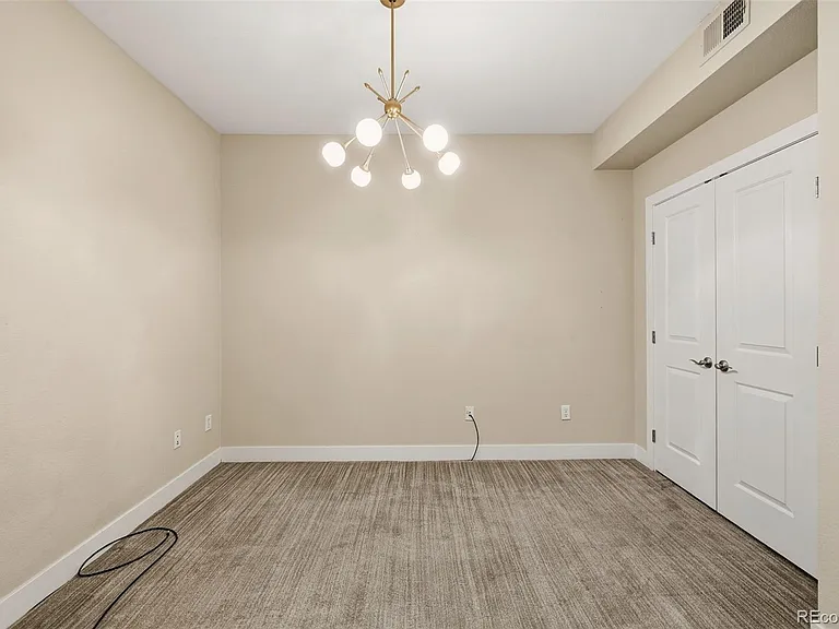 2240 N Clay St #204 — Photo 11