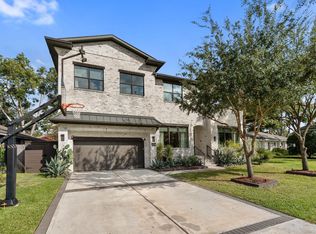 4918 Maple St, Bellaire, TX 77401