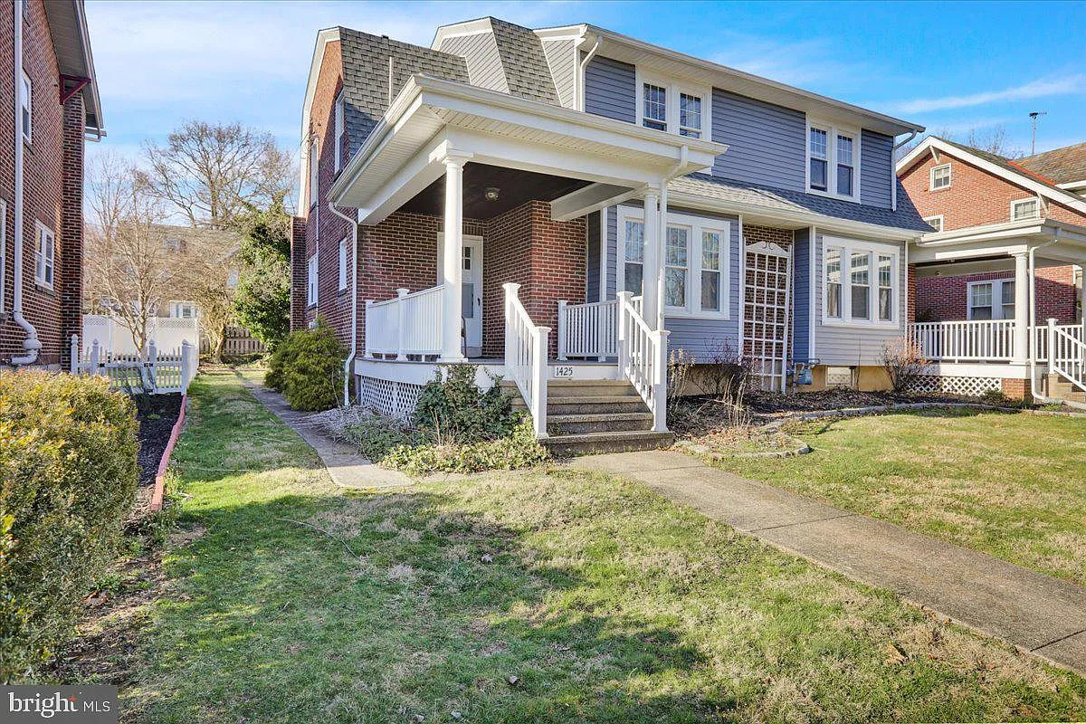 1425 Garfield Ave photo 1