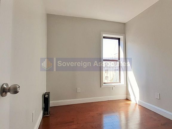5th image of 2254 5th Ave APT 14