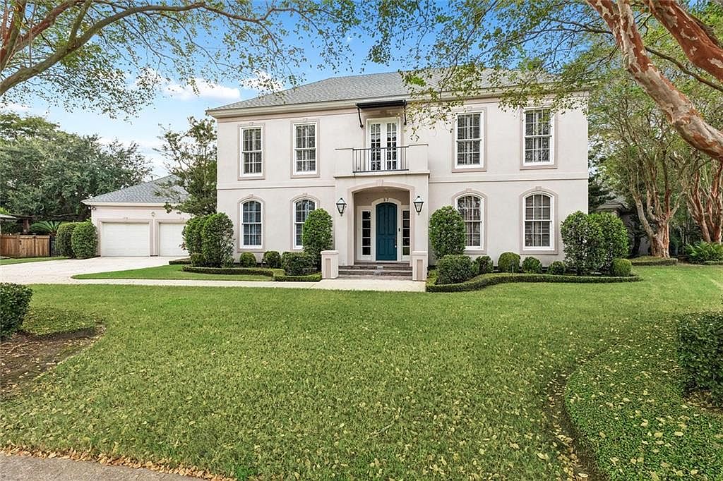 27 Chateau Rue Du Jardin St — Chateau Golf & Country Club