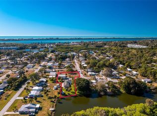 1175 Martha Pl, Englewood, FL 34223