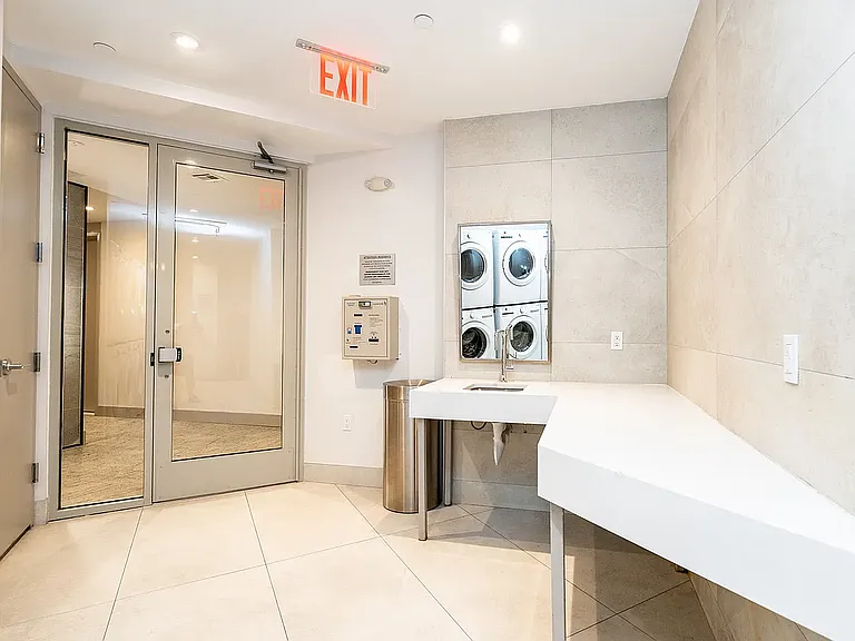 2-24 26th Ave #411 — Photo 40