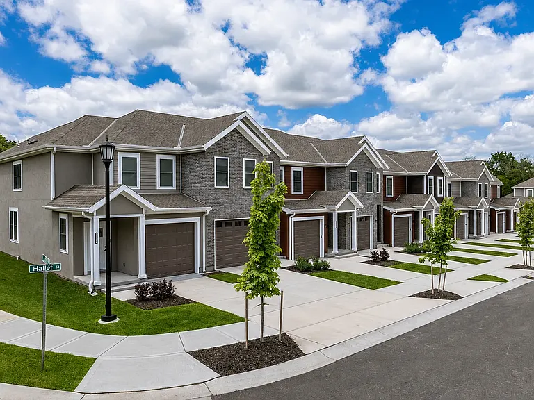 Greenwood Townhomes — Photo 36