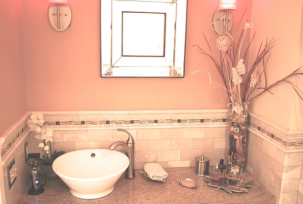 Rented by RES Real Property Inc | media 36