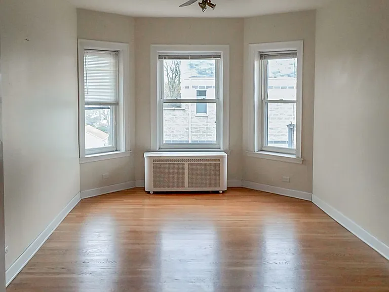 4851 N Paulina St #3 — Photo 5