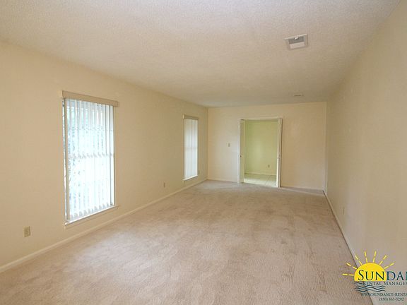 3rd image of 244 Yacht Club Dr
