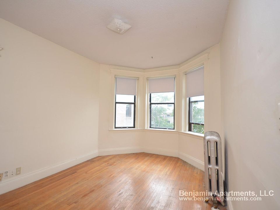 2nd image of 1148-1160 Commonwealth Ave #55