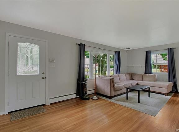 4th image of 9006 Fawn Ln