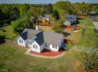 327 Golden Rod Ln, Auburn, GA 30011