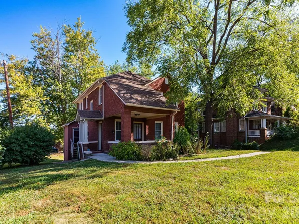 16 Gracelyn Rd, Asheville, NC 28804