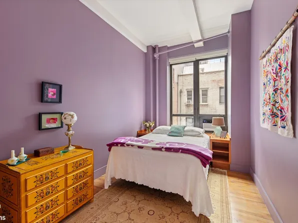 21 East 22nd Street image 6 of 9