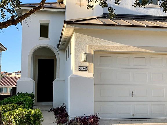 2nd image of 3935 Woodbridge Way