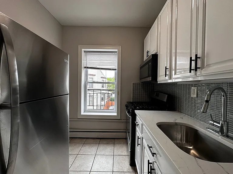 6 Tonnelle Ave #21E — Photo 3