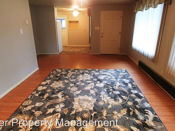4th image of 4203 Sunset Dr W