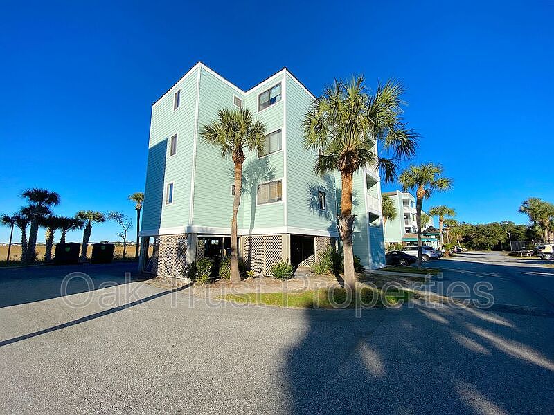 1st image of 123 Marshview Villas Dr