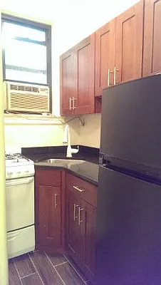 Rented by Gallery Real Estate Group, LLC | media 35