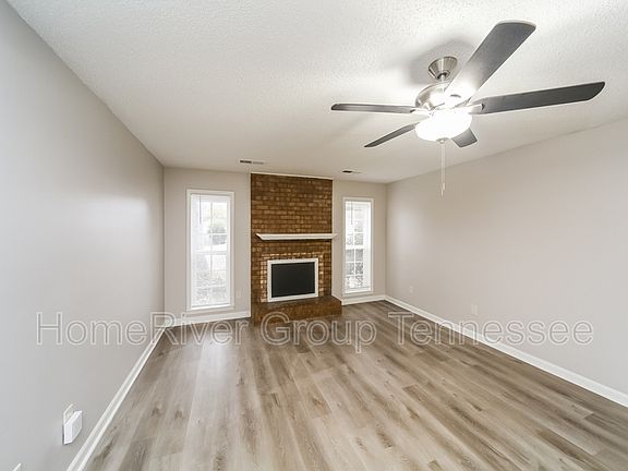 5th image of 4416 Crescent Park Dr