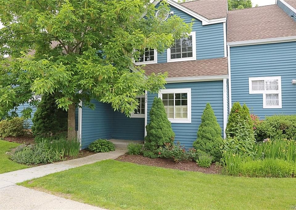 1st image of 202 Ashbury Way