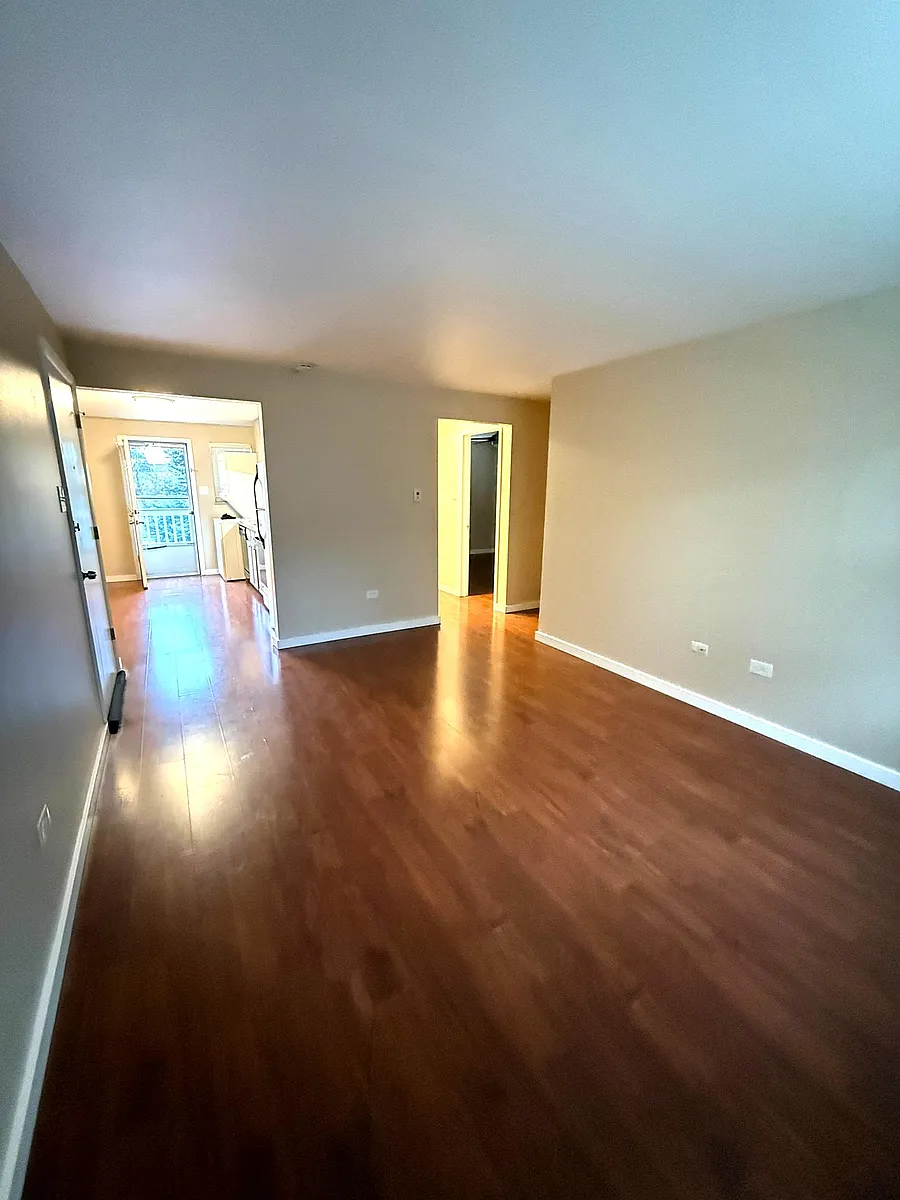 Building Photo - 2336 S Linden Ct #D