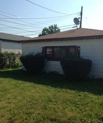 3rd image of 7259 S Christiana Ave
