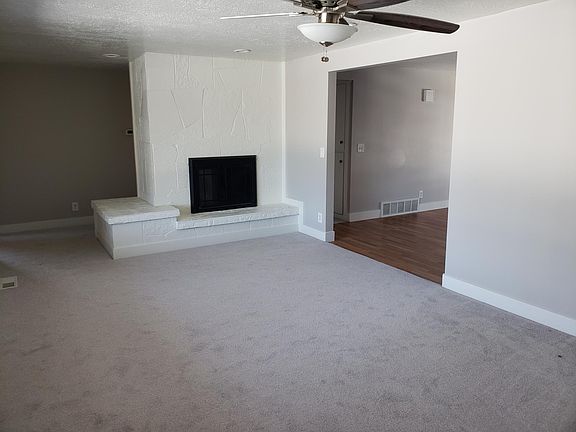 3rd image of 771 E Panorama Dr