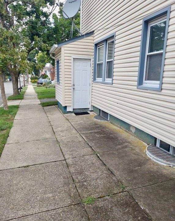 1st image of 52 McKinley Ave
