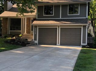 14626 W 91st Ter, Lenexa, KS 66215