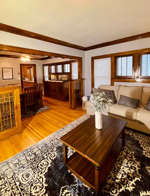 2 bed, 1200 sqft, $1,750 — Photo 2
