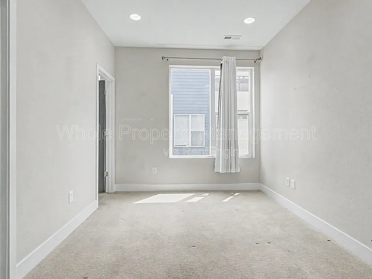 5737 W 17th Ave — Photo 22