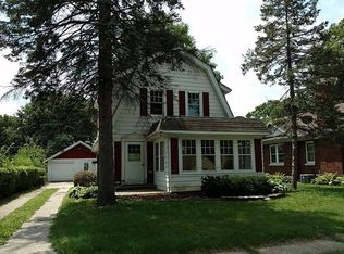 323 River Park Rd, Loves Park, IL 61111