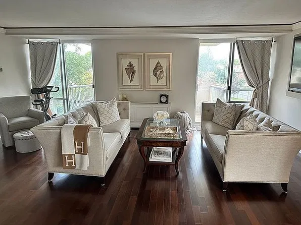 2401 Pennsylvania Ave APT 304, Wilmington, DE 19806