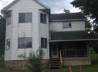 698 Broadford Rd, Connellsville, PA 15425